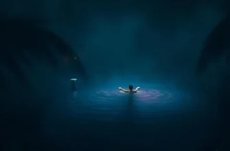 10 œuvres similaires à Swimming Pool